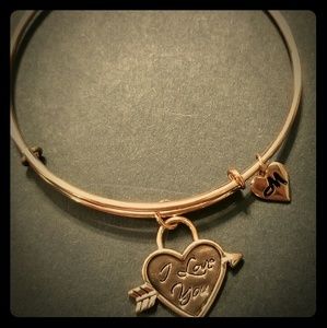 Rose Gold Bangle - I Love You 💘